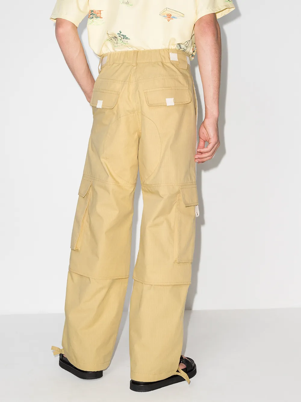 фото Jacquemus брюки карго le pantalon alzu