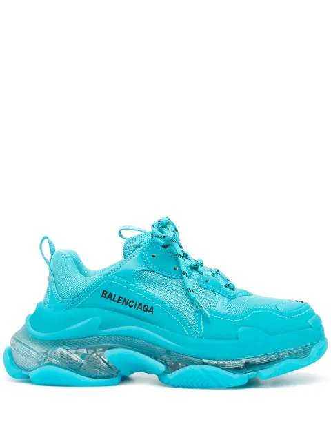 farfetch balenciaga triple s