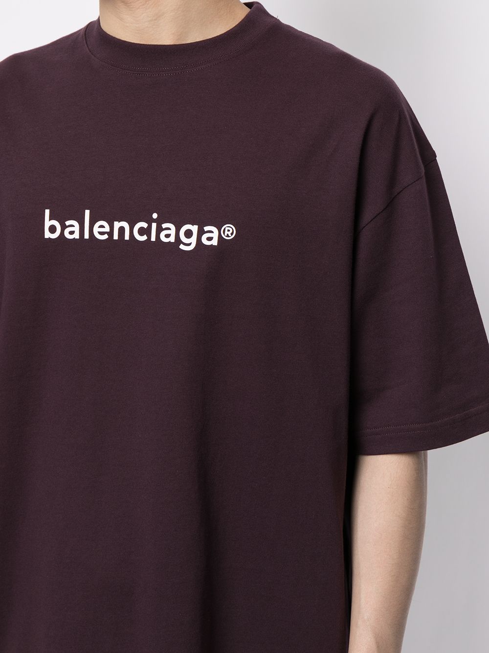 фото Balenciaga футболка оверсайз с логотипом