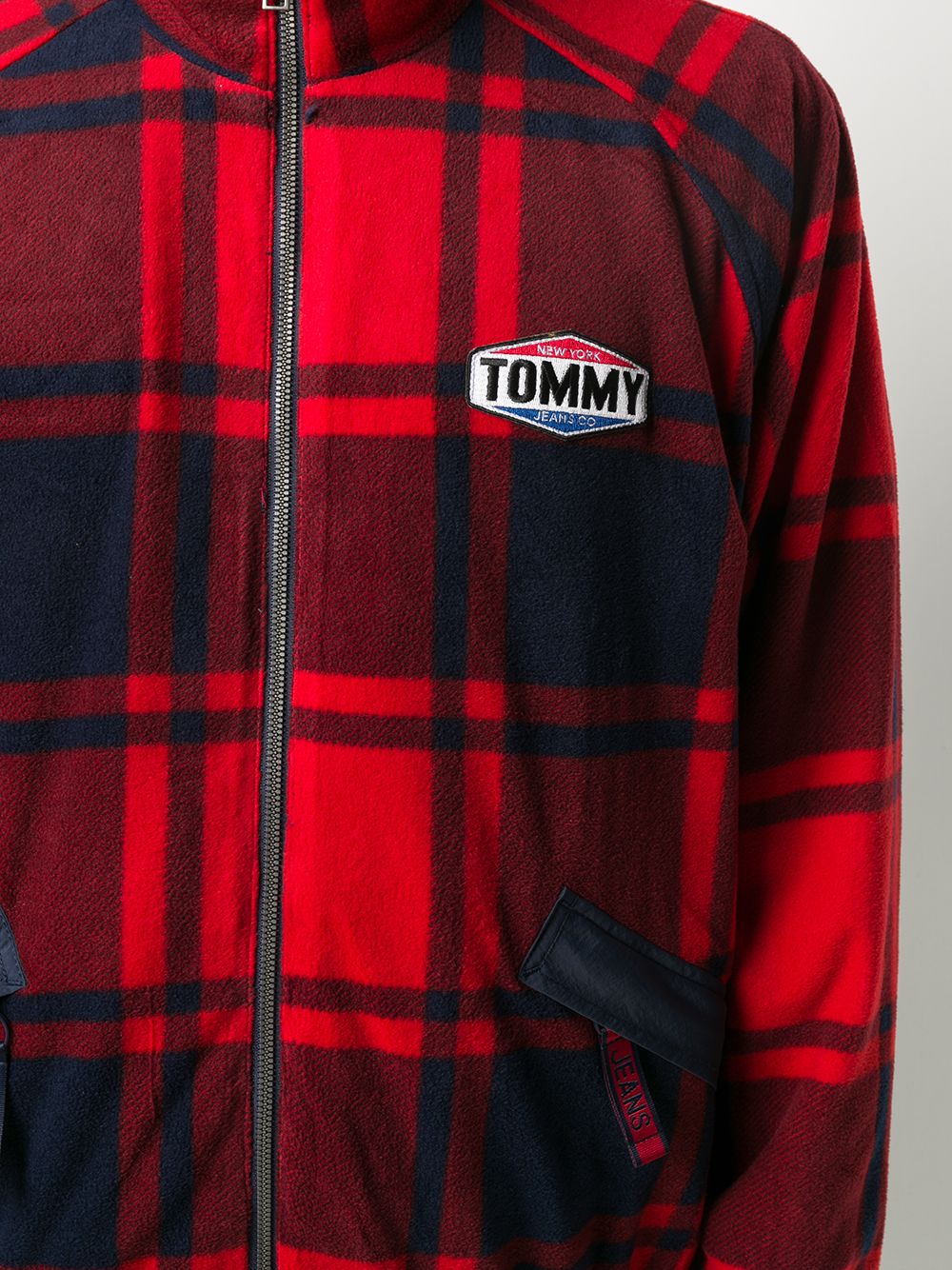 фото Tommy jeans бомбер в клетку