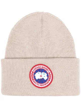 Shop Canada Goose logo-patch beanie 