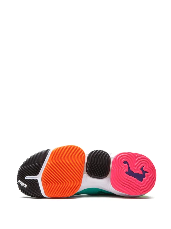 lebron 16 low multicolor