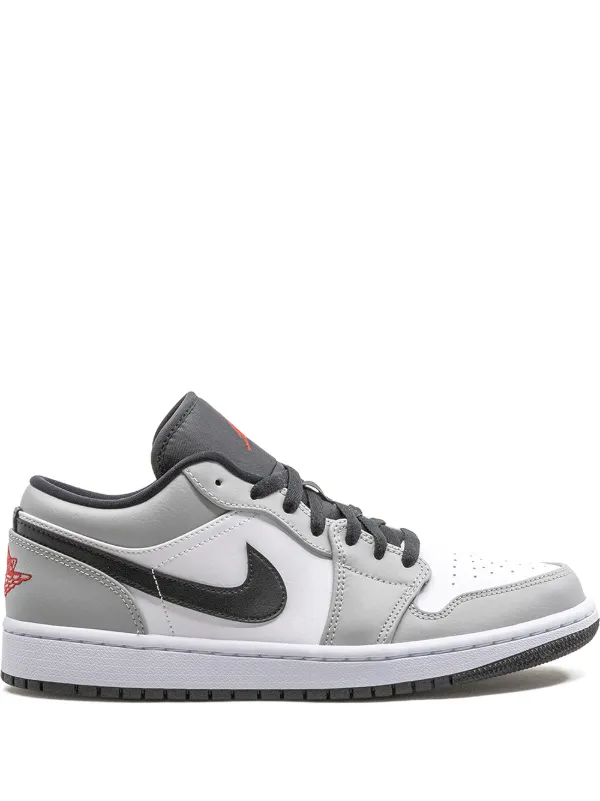 Shop Jordan Air Jordan 1 Low sneakers with Express Delivery - FARFETCH