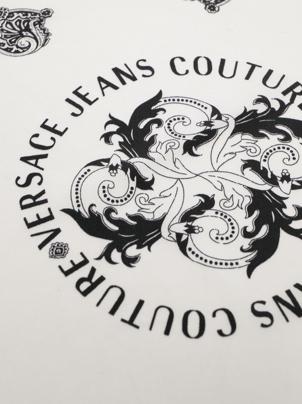 фото Versace jeans couture бандана с логотипом и узором baroque