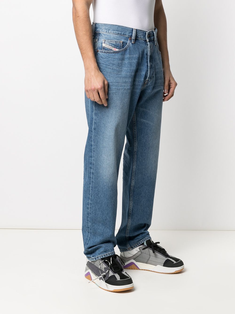 фото Diesel широкие джинсы с эффектом потертости