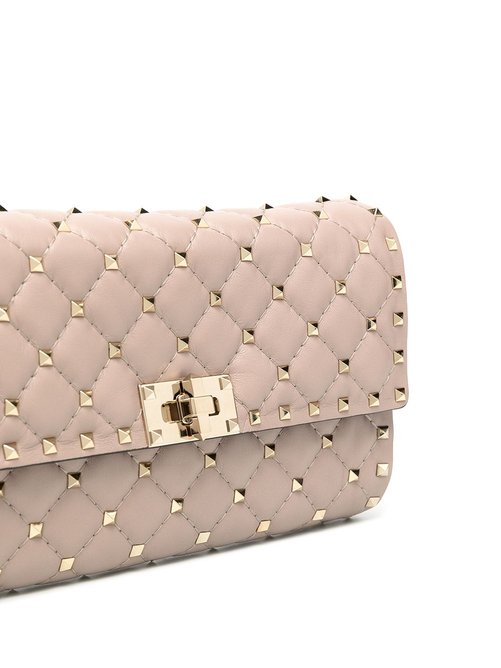 фото Valentino garavani rockstud quilted crossbody bag