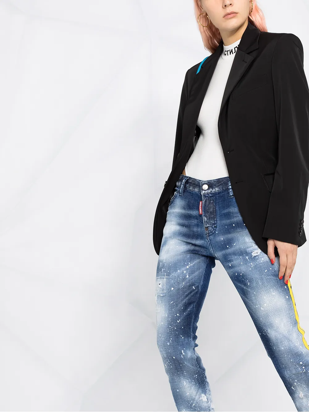 фото Dsquared2 укороченные джинсы с логотипом