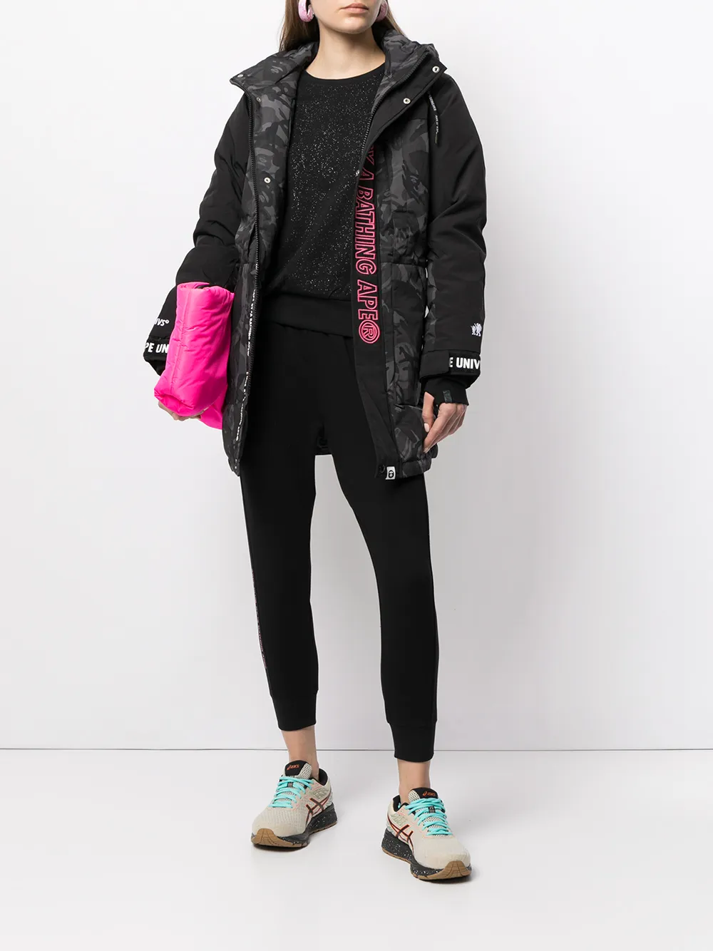 фото Aape by *a bathing ape® укороченные спортивные брюки с логотипом