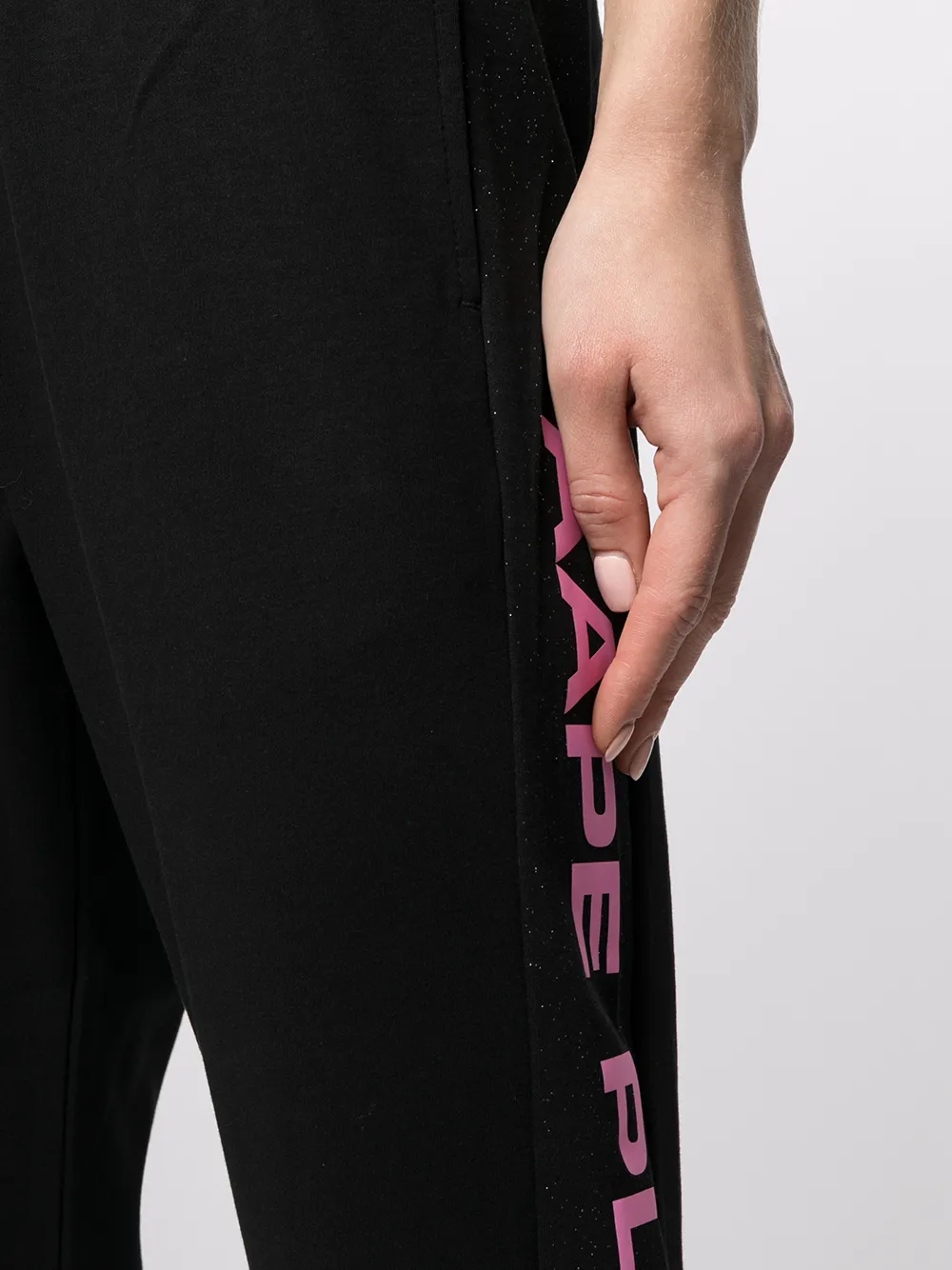 фото Aape by *a bathing ape® укороченные спортивные брюки с логотипом