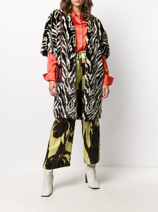 oversized zebra print coat展示图