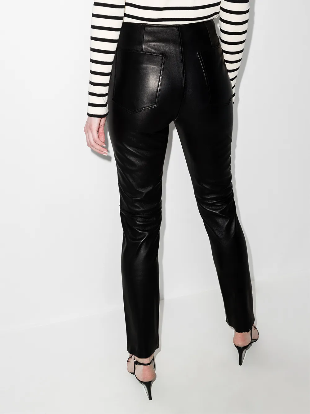 фото Totême узкие брюки с завышенной талией