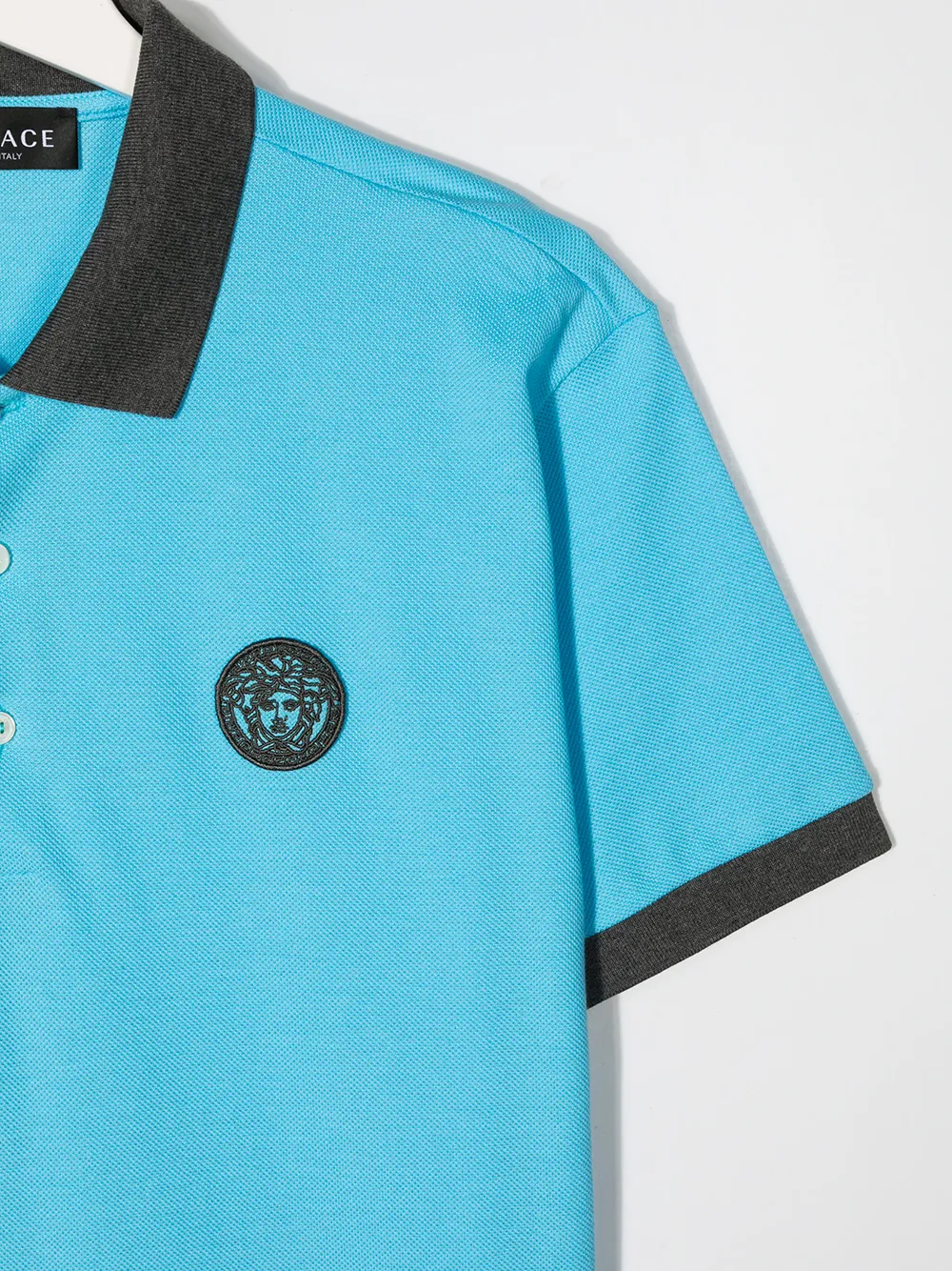 фото Versace kids рубашка поло с вышивкой medusa