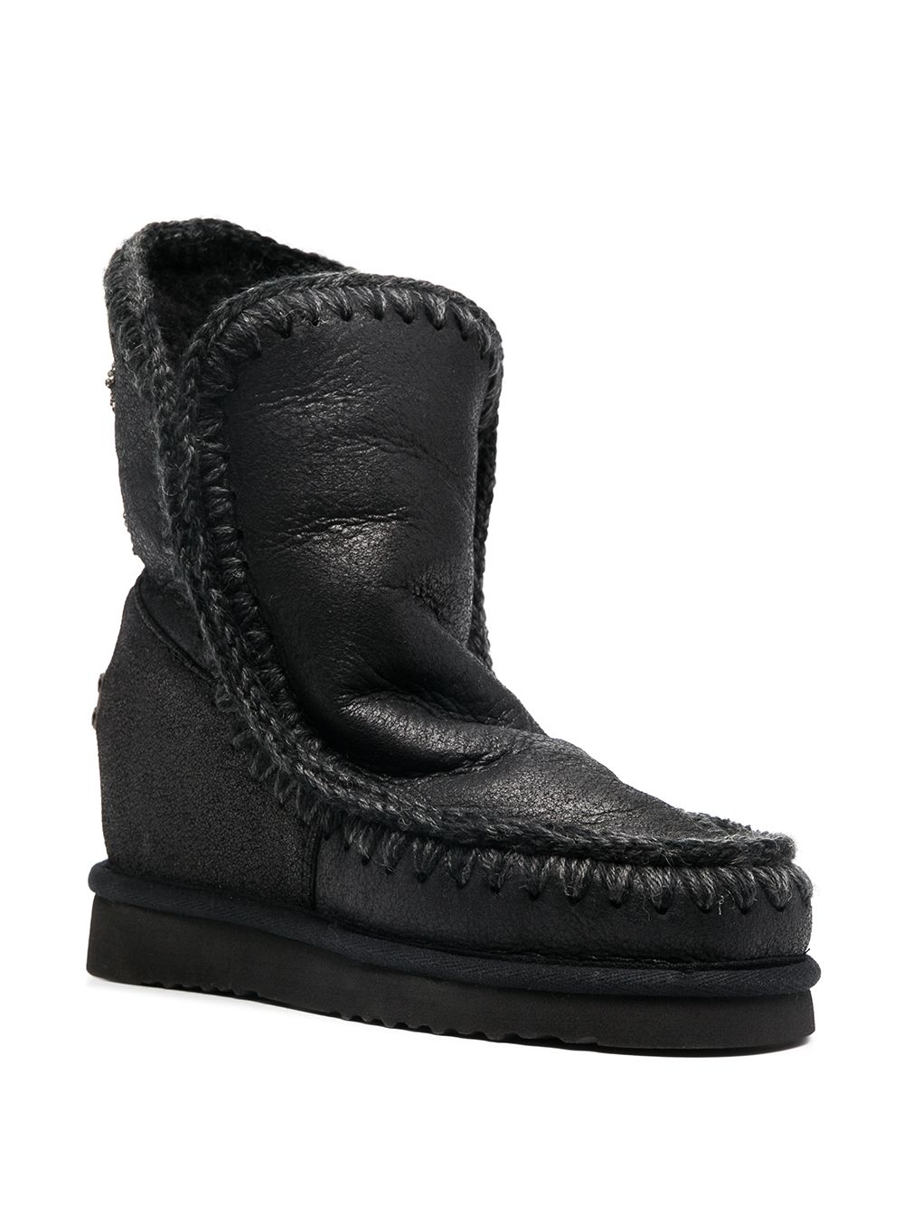 фото Mou embellished-star shearling boots