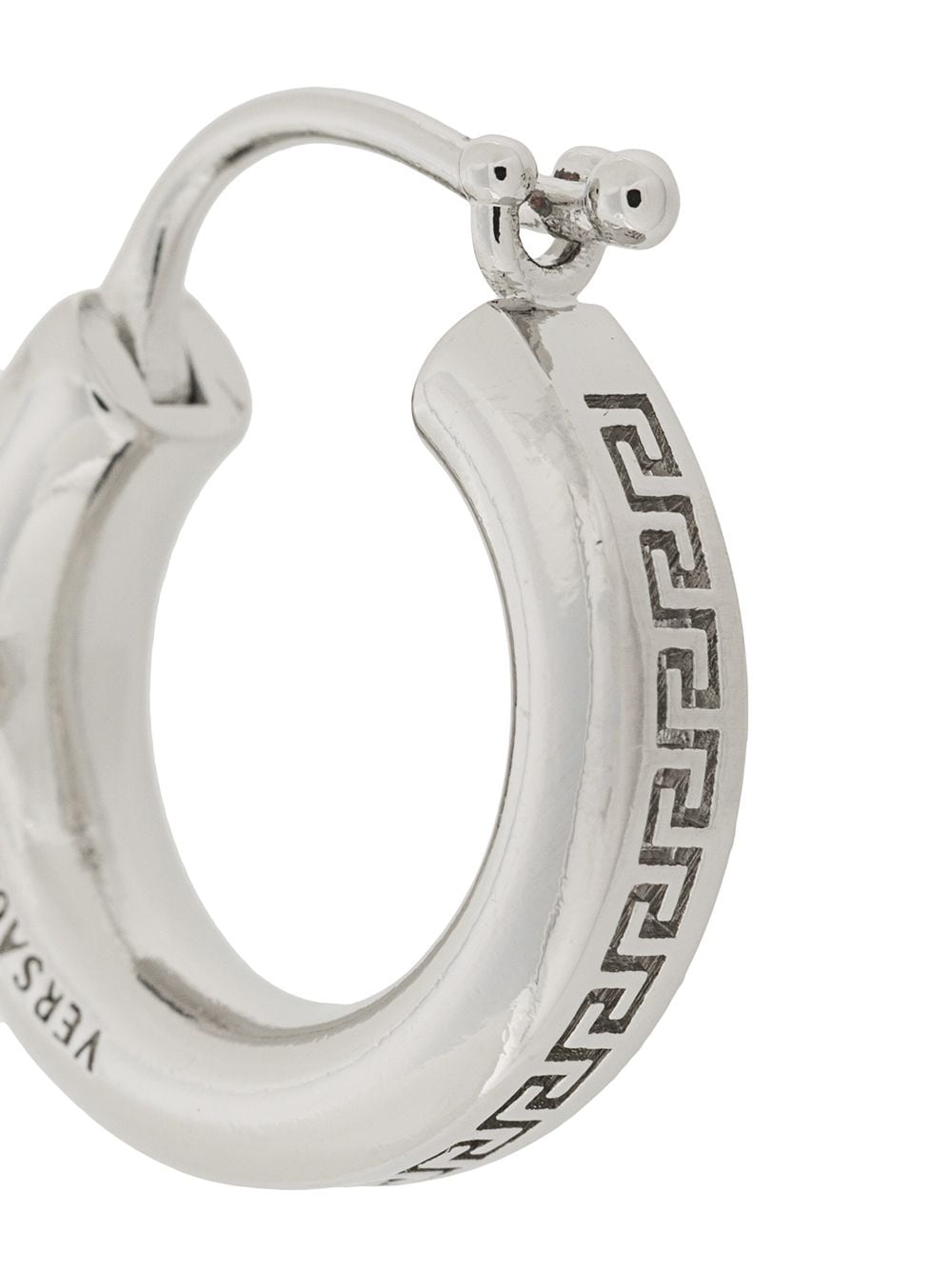 фото Versace маленькие серьги-кольца с узором greca