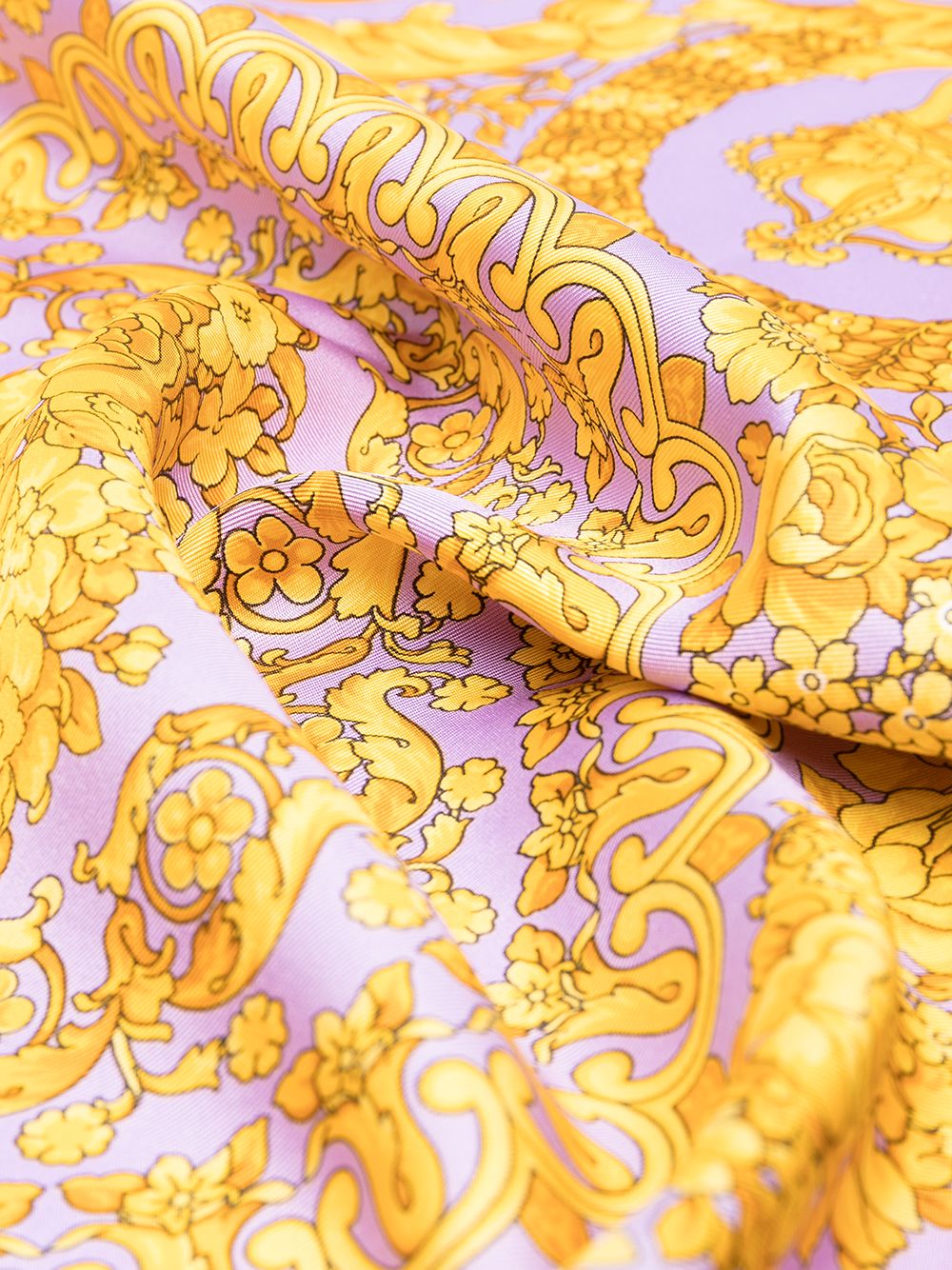 фото Versace платок с принтом
