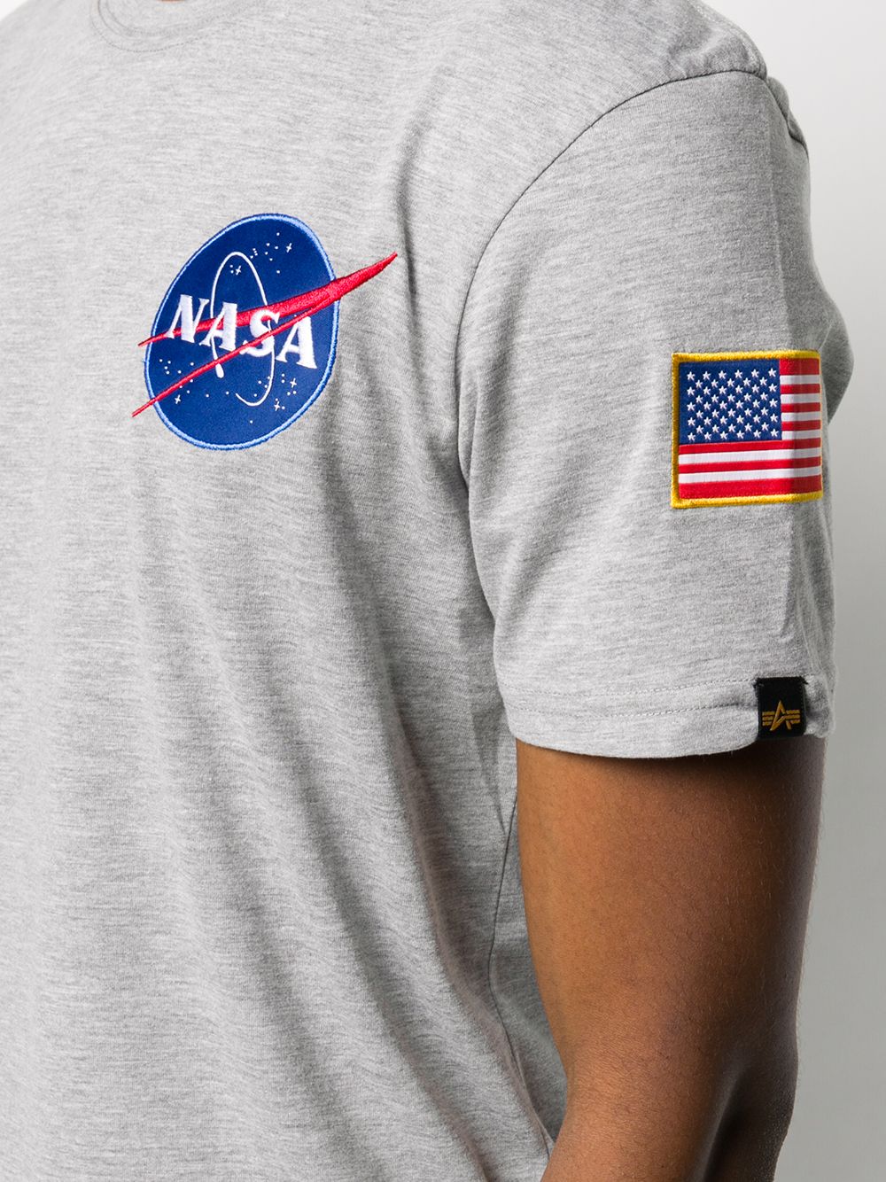 фото Alpha industries футболка с нашивкой nasa