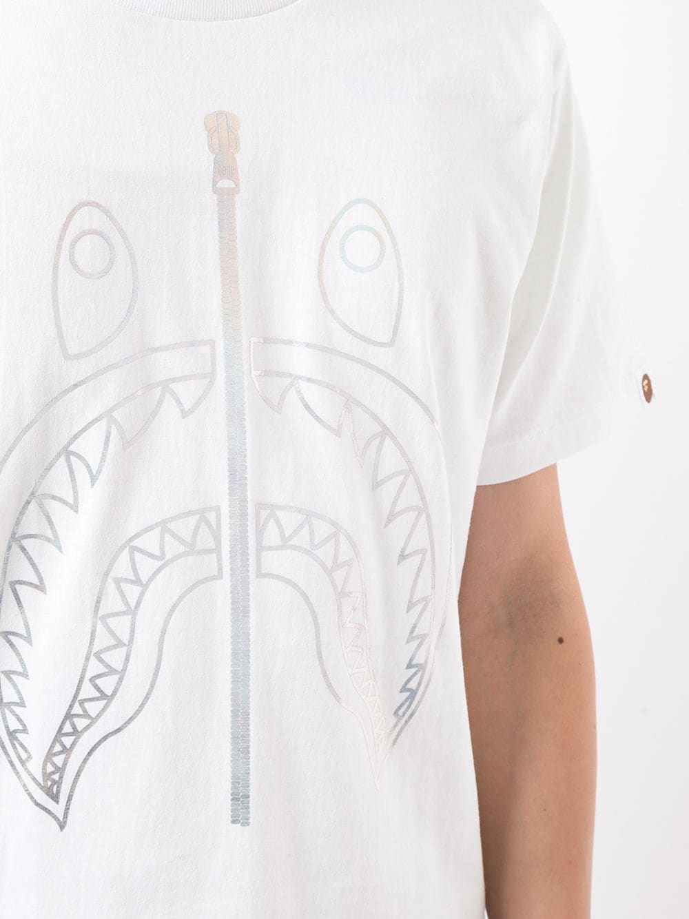 фото A bathing ape® футболка hologram shark