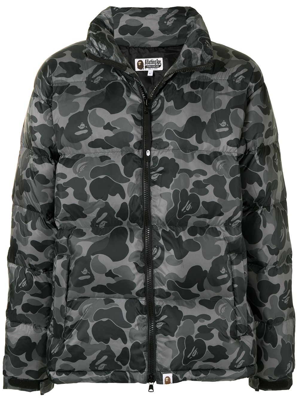 фото A bathing ape® пуховик с принтом abc camo