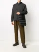 الصورة 2 من A-COLD-WALL* تشينو بتصميم مستقيم وكسرات