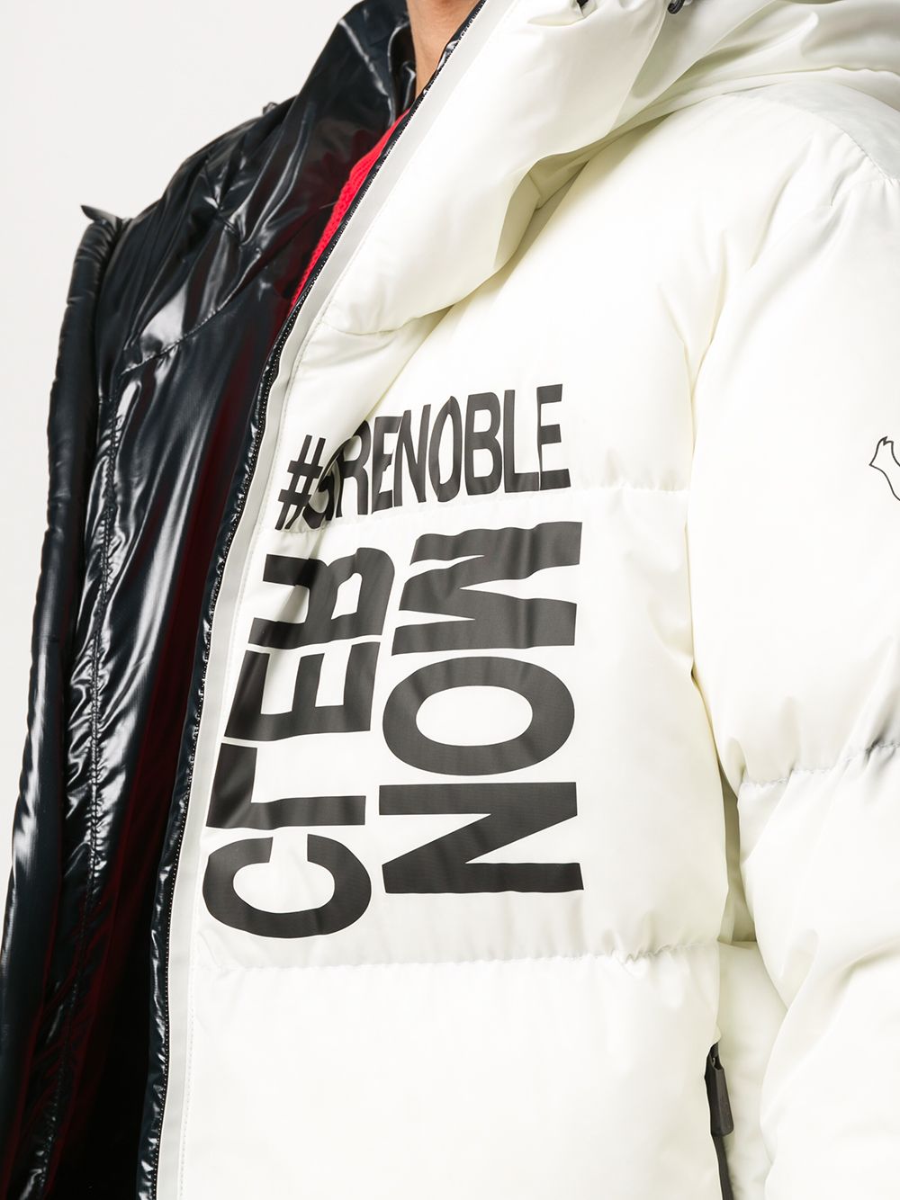 фото Moncler grenoble пуховик с логотипом