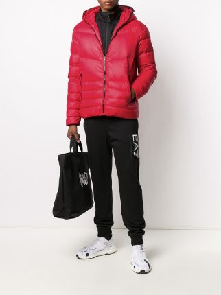 quilted puffer jacket展示图