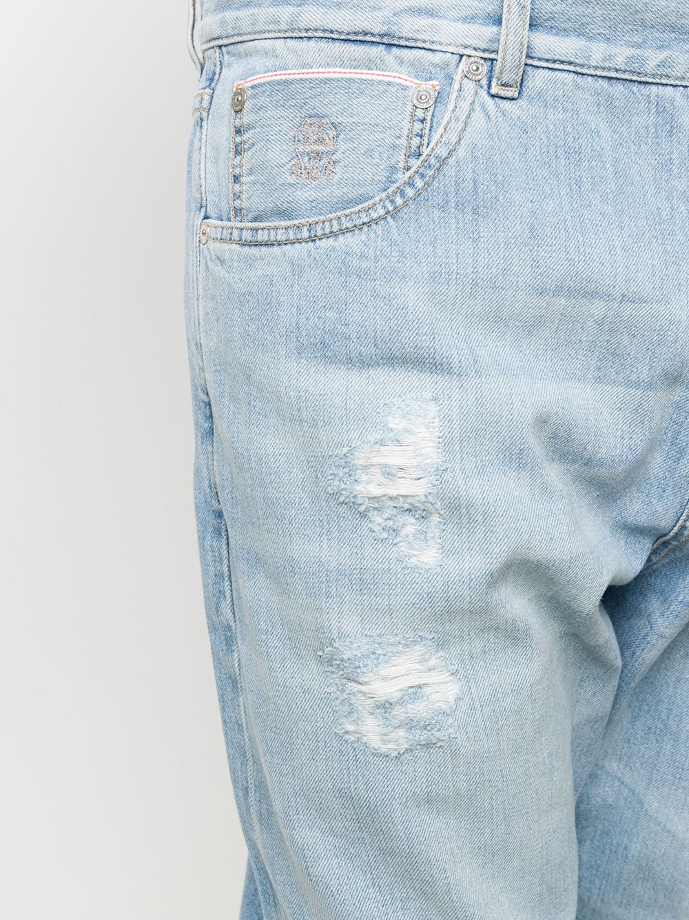 фото Brunello cucinelli джинсы свободного кроя с эффектом потертости