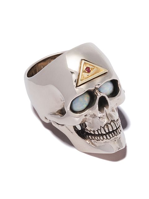 The Great Frog Ring im Totenkopf-Design