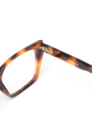 classic tortoiseshell glasses展示图