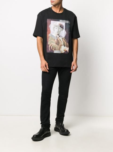 Shop black HUGO graphic print T-shirt with Express Delivery - Farfetch