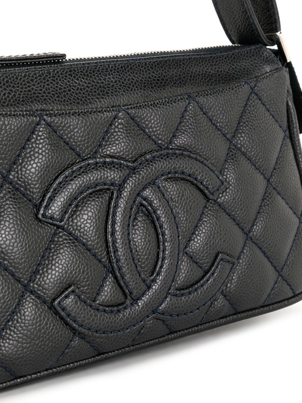 фото Chanel pre-owned стеганая сумка на плечо 2006-го года с логотипом cc