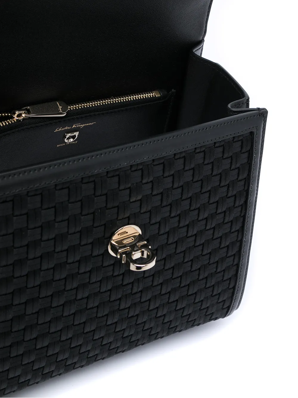 фото Salvatore ferragamo сумка boxyz среднего размера с верхней ручкой