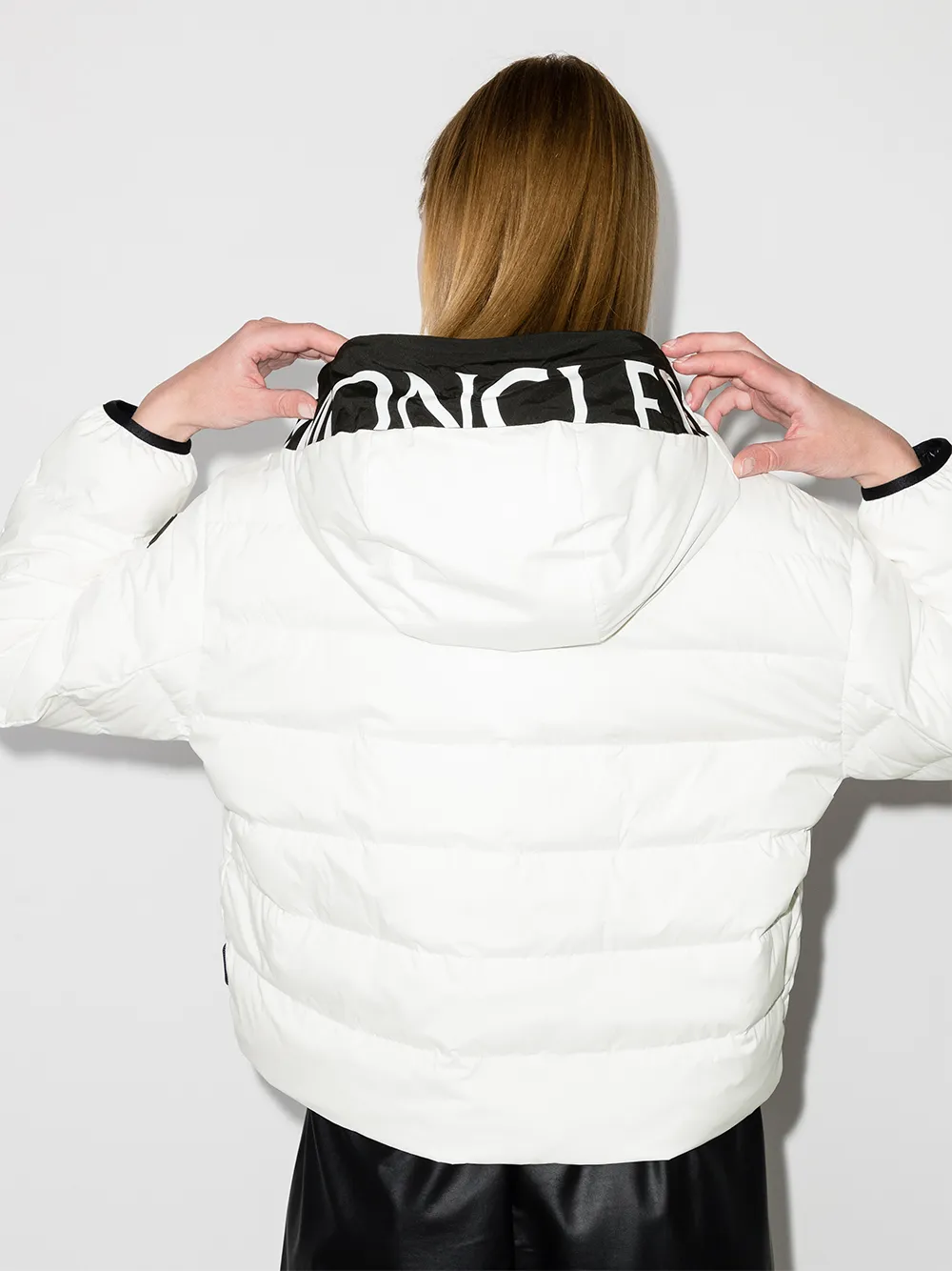 фото Moncler пуховик anwar