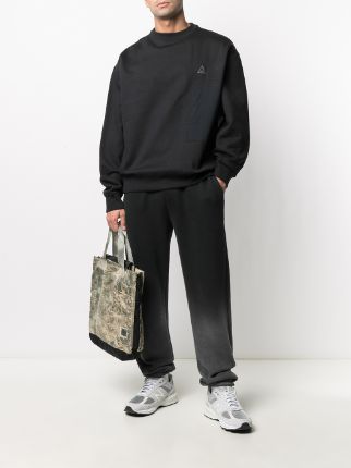 pouch-pocket sweatshirt展示图