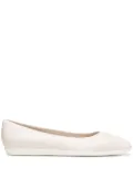 Ferragamo Gancini ballerina shoes - White