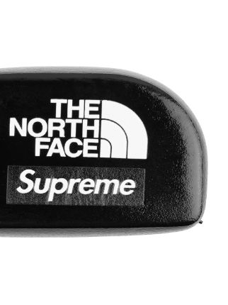 x The North Face 钥匙扣展示图