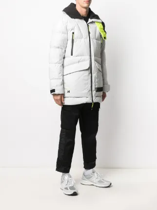 x Helly Hansen 绗缝外套展示图