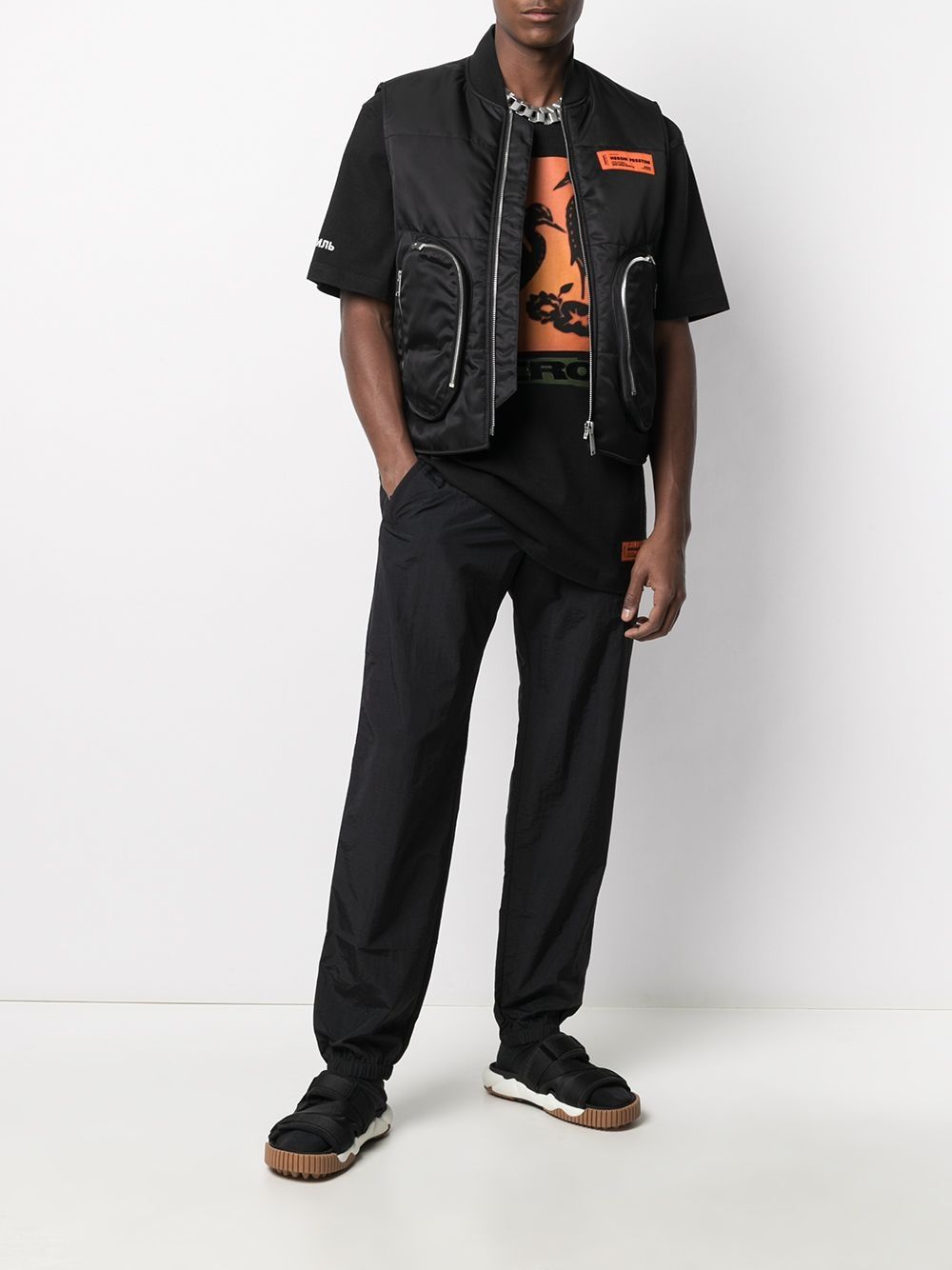 фото Heron preston ss tee es os heron nightshift black oran