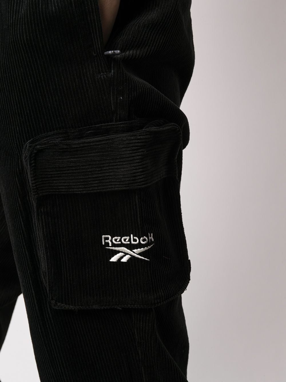 фото Reebok вельветовые спортивные брюки