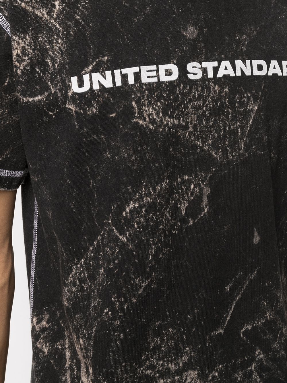 фото United standard logo-print cotton t-shirt