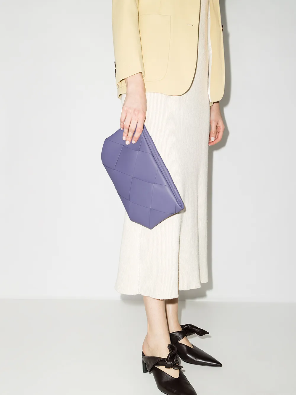 Image 2 of Bottega Veneta Intrecciato zipped clutch