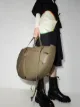 الصورة 2 من Bottega Veneta شنطة عملية 'ذا شيل' كبيرة