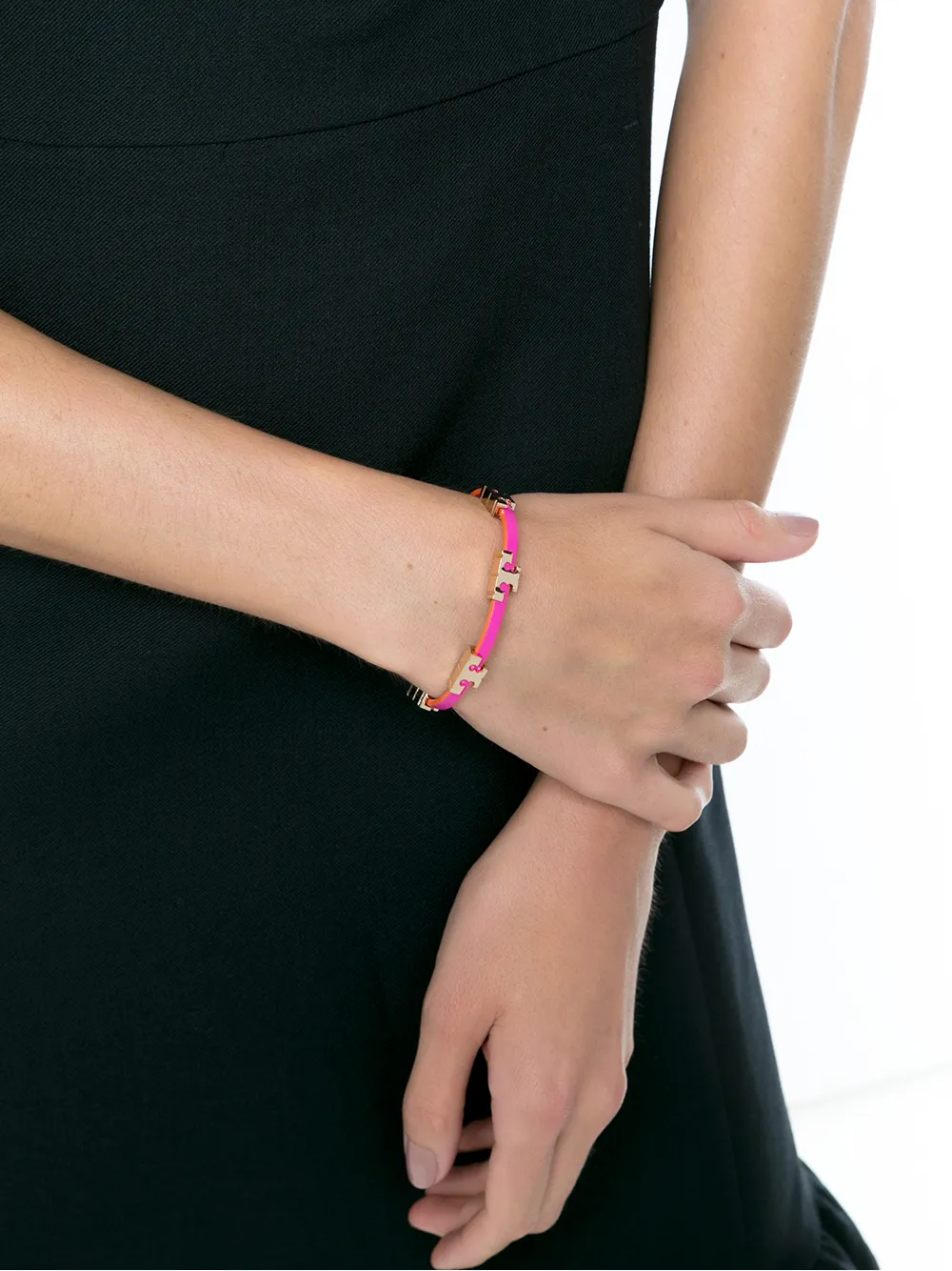 Imagem 2 de Tory Burch Pulseira Serif-T