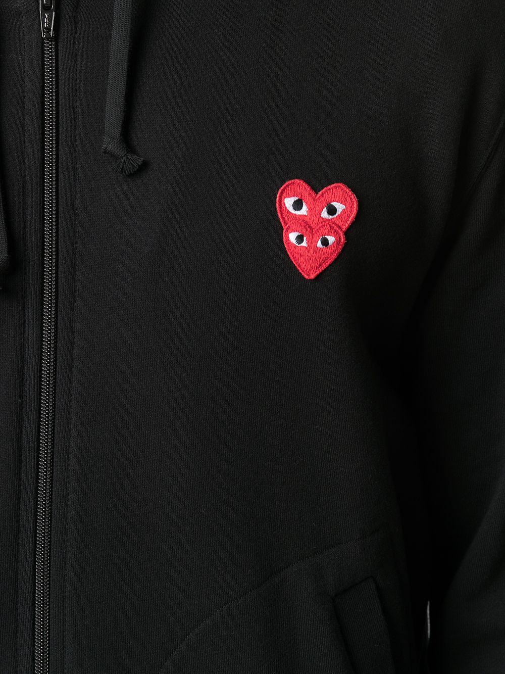 фото Comme des garçons play худи на молнии с нашивкой