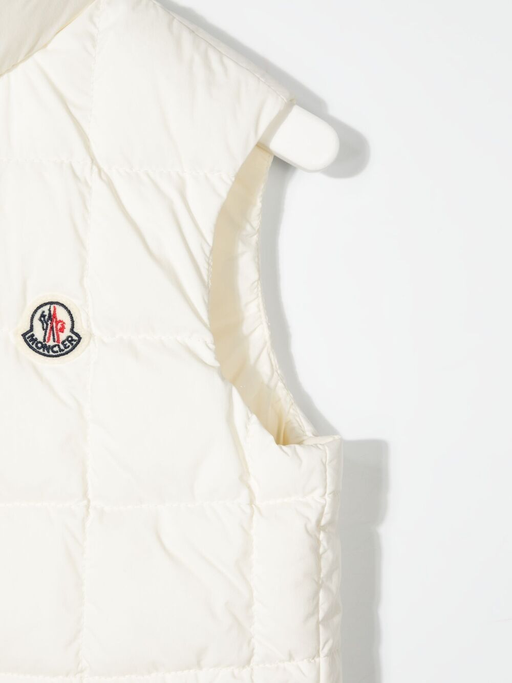 фото Moncler enfant дутый жилет liriana