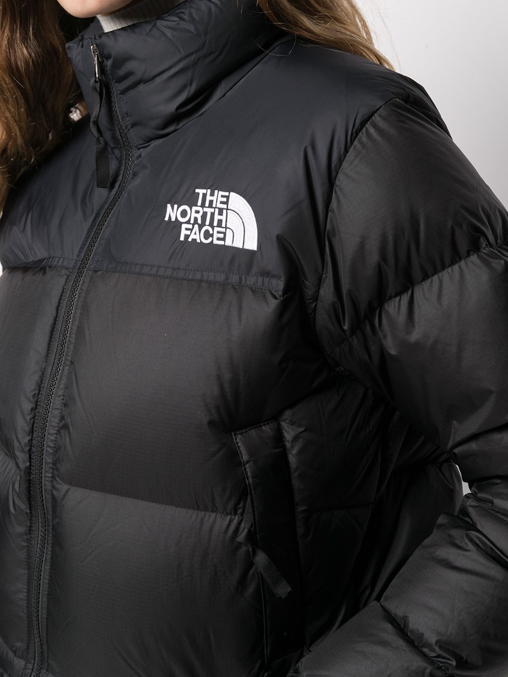 фото The north face пуховик с вышитым логотипом