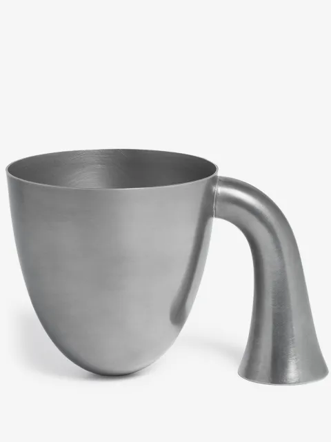 Karakter tin support jug