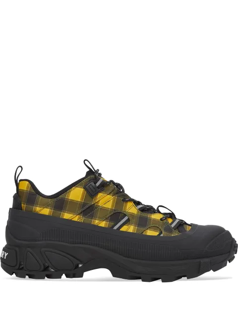 Burberry Arthur в клетку