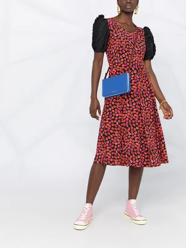 lip print dress