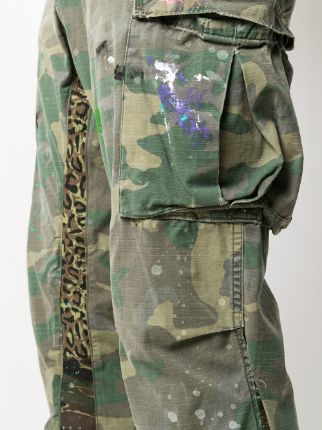 LA Flare camouflage print trousers展示图