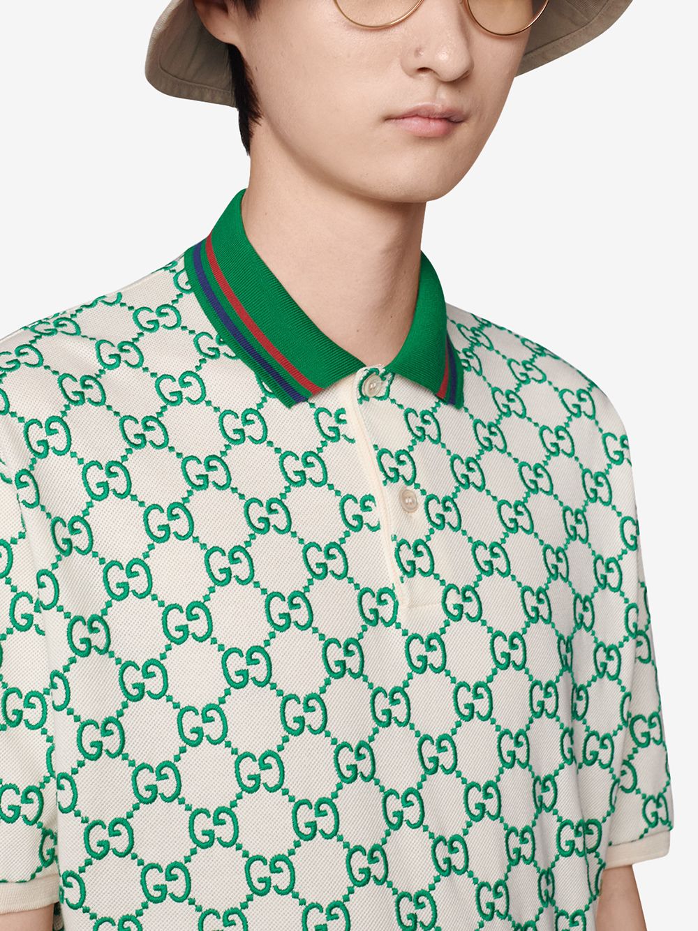 фото Gucci рубашка поло с вышитым логотипом gg